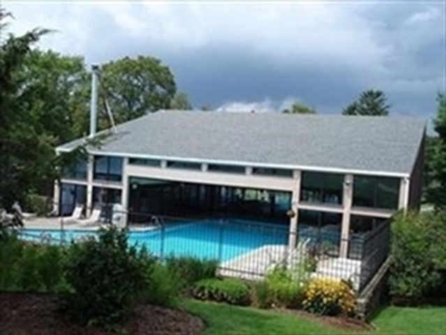 21 Capstan Way 37, Swampscott, MA 01907