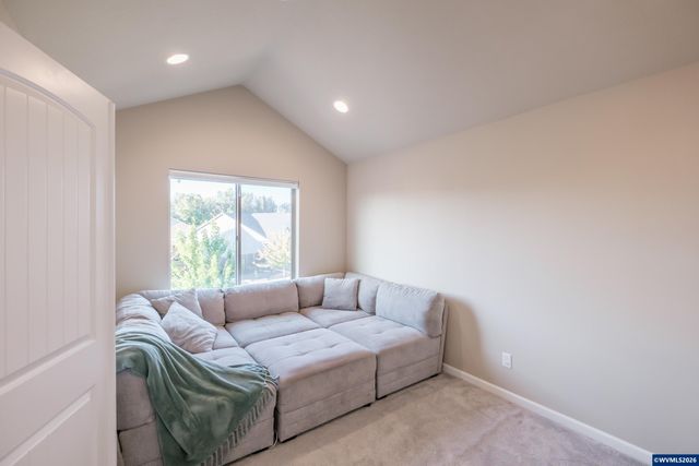 3150 Duane Ct SE, Albany, OR 97322