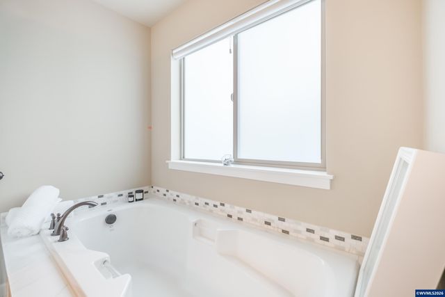 3150 Duane Ct SE, Albany, OR 97322