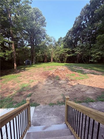 313 Skeet Club Road, High Point, NC 27265