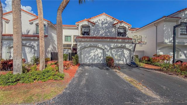 3525 Magellan Cir, Aventura, FL 33180