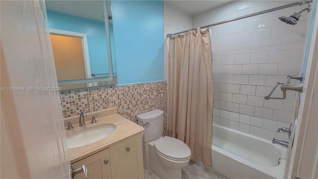 3525 Magellan Cir, Aventura, FL 33180