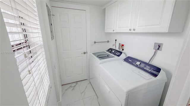 3525 Magellan Cir, Aventura, FL 33180