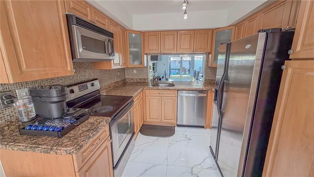 3525 Magellan Cir, Aventura, FL 33180