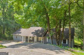 165 Holly Court, Loganville, GA 30052
