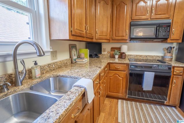 1521 HOLLY BERRY WAY, Anniston, AL 36207