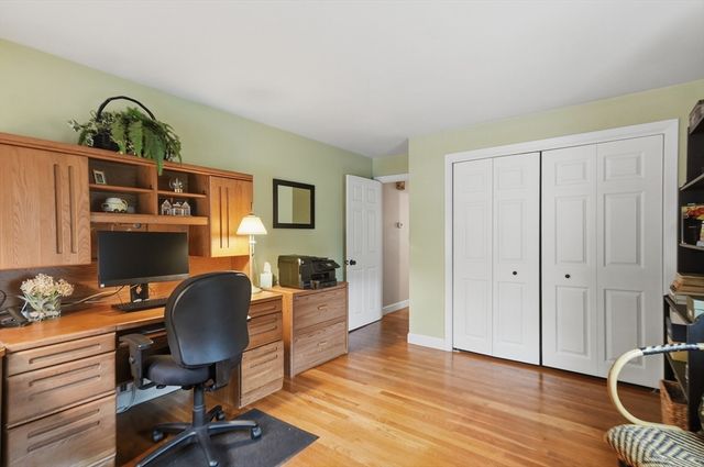 21 Oakwood Ave, Saugus, MA 01906
