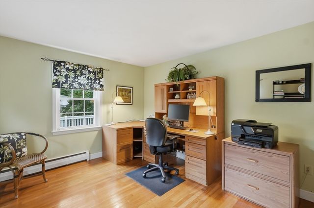 21 Oakwood Ave, Saugus, MA 01906
