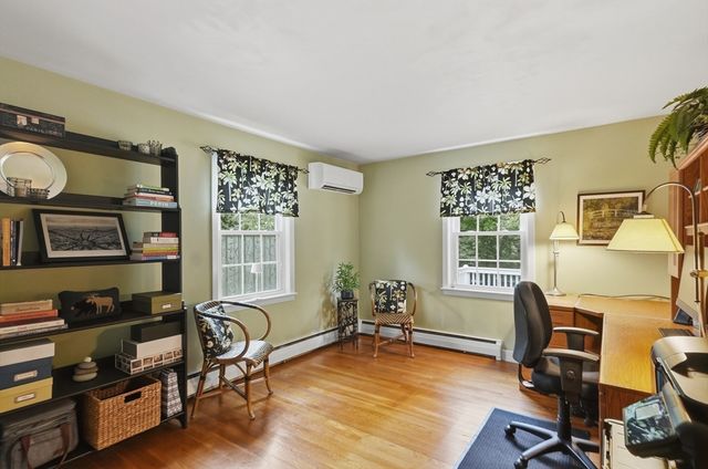 21 Oakwood Ave, Saugus, MA 01906