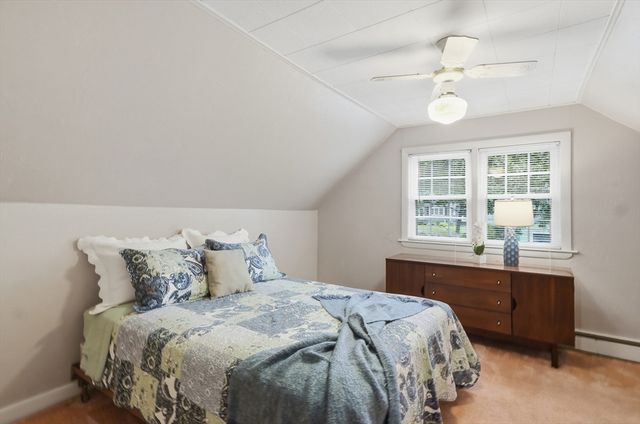 21 Oakwood Ave, Saugus, MA 01906