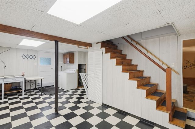 21 Oakwood Ave, Saugus, MA 01906