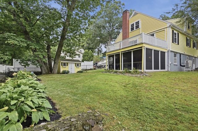 21 Oakwood Ave, Saugus, MA 01906