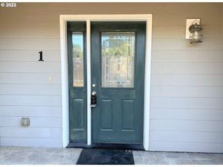 819 EASY St 1, Brookings, OR 97415