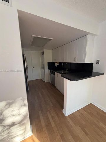 15832 SW 91st Ct B, Palmetto Bay, FL 33157