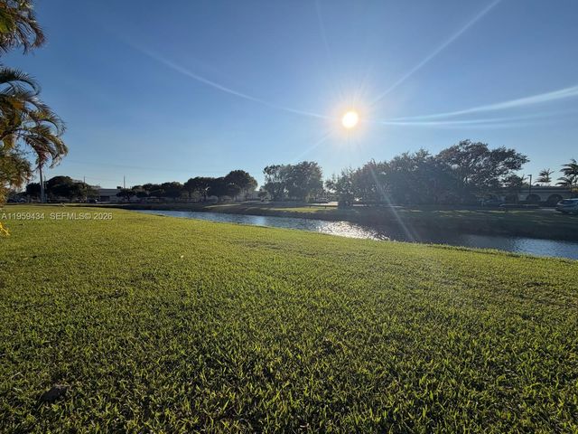 15832 SW 91st Ct B, Palmetto Bay, FL 33157