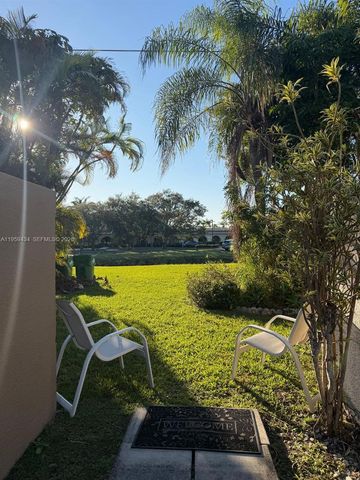 15832 SW 91st Ct B, Palmetto Bay, FL 33157