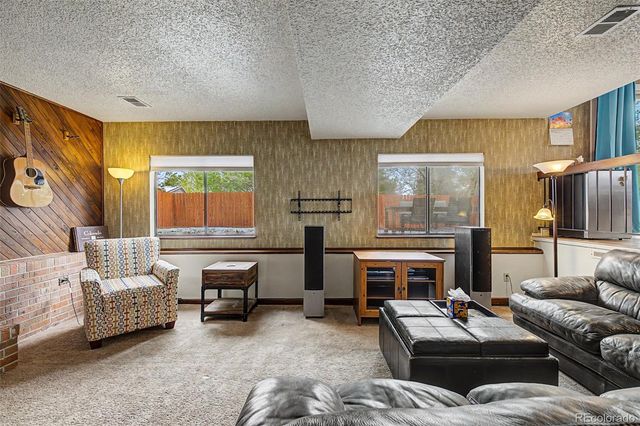 9309 W 76th Avenue, Arvada, CO 80005