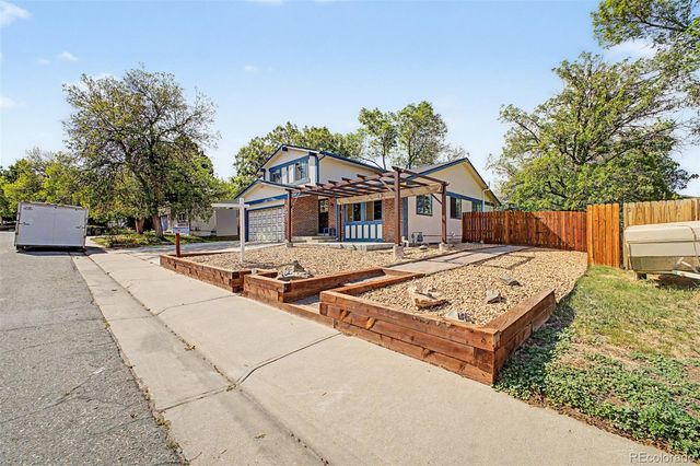 9309 W 76th Avenue, Arvada, CO 80005