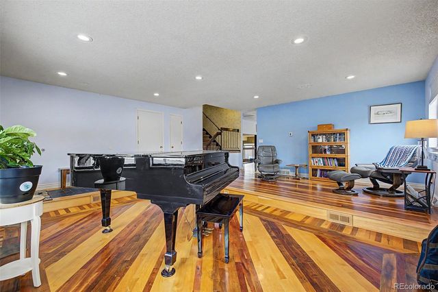 9309 W 76th Avenue, Arvada, CO 80005
