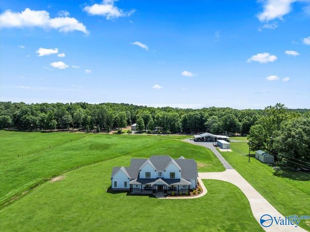 1520 Day Gap Road, Cullman, AL 35057