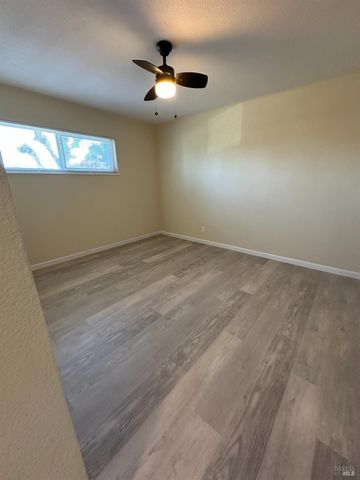 1804 S Dora St, Ukiah, CA 95482