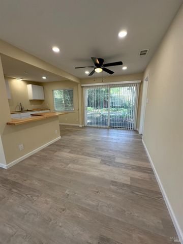 1804 S Dora St, Ukiah, CA 95482