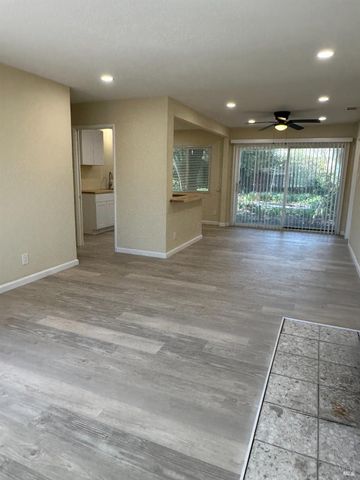 1804 S Dora St, Ukiah, CA 95482