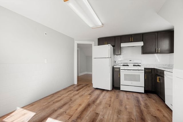 183 Massachusetts Ave 2, North Andover, MA 01845