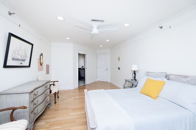 1 Seal Harbor PH16, Winthrop, MA 02152