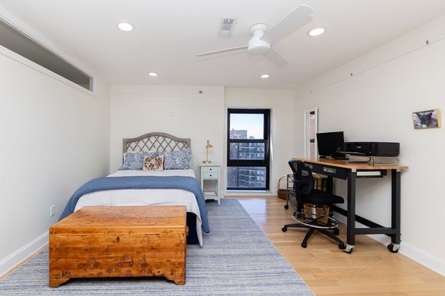 1 Seal Harbor PH16, Winthrop, MA 02152