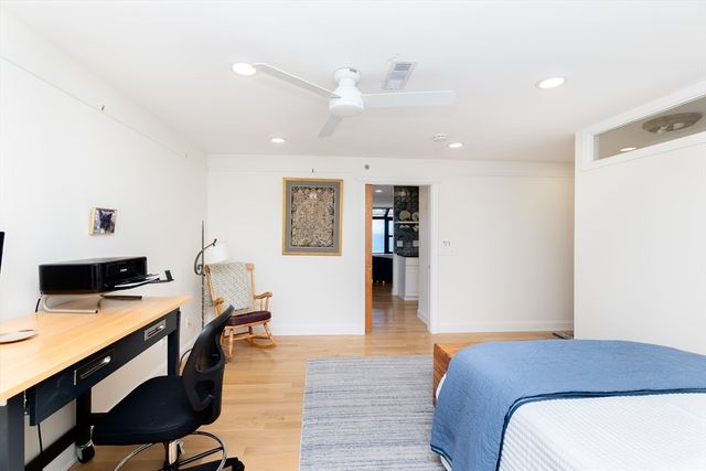 1 Seal Harbor PH16, Winthrop, MA 02152