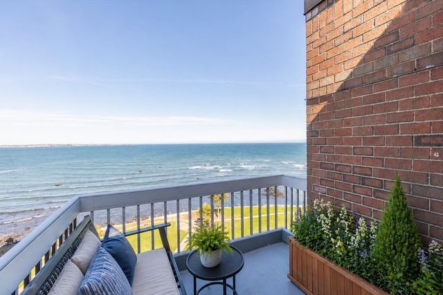 1 Seal Harbor PH16, Winthrop, MA 02152