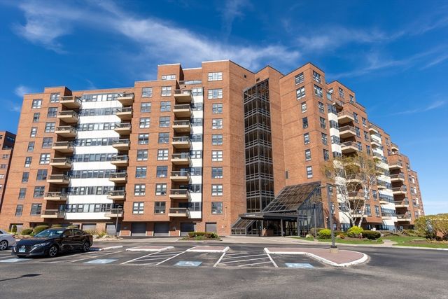 1 Seal Harbor PH16, Winthrop, MA 02152