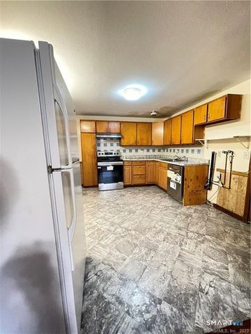 19 Bell Court APT A1, East Hartford, CT 06108