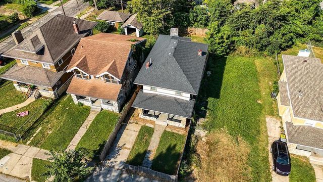 4142 Montgall Avenue, Kansas City, MO 64130