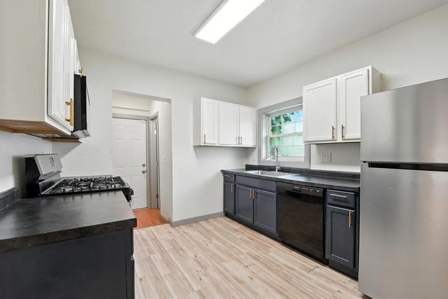 4142 Montgall Avenue, Kansas City, MO 64130