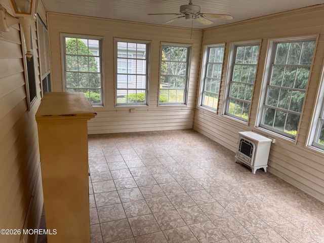130 Skyline Drive, Lakewood, NJ 08701