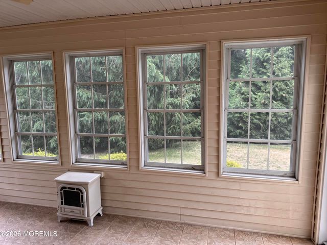 130 Skyline Drive, Lakewood, NJ 08701