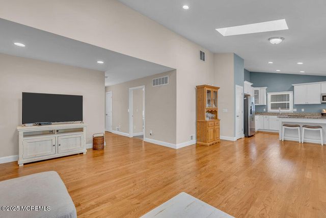 978 Linden Avenue, Brick, NJ 08723