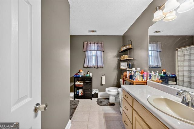 191 Henry Drive, Gray, GA 31032