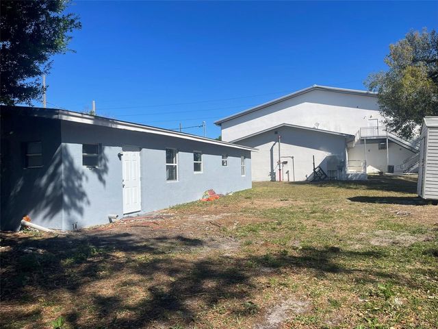 525 E HELEN AVENUE, Punta Gorda, FL 33950