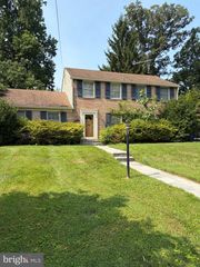 12016 SMOKETREE, Potomac, MD 20854