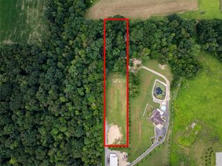 127 Britt Ln, Penn Twp, PA 16002