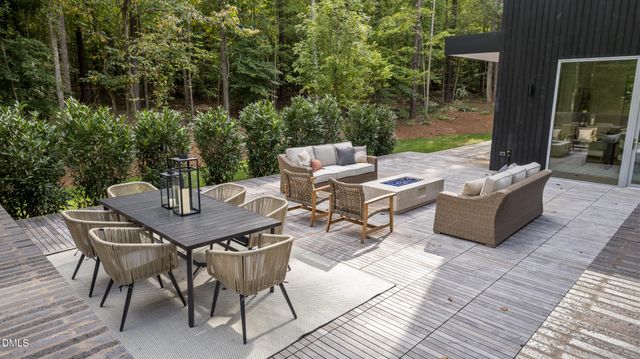 711 Berryhill Drive, Chapel Hill, NC 27516