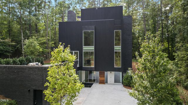 711 Berryhill Drive, Chapel Hill, NC 27516