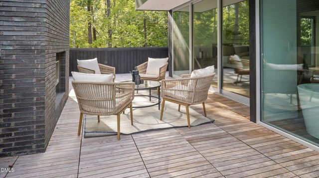 711 Berryhill Drive, Chapel Hill, NC 27516