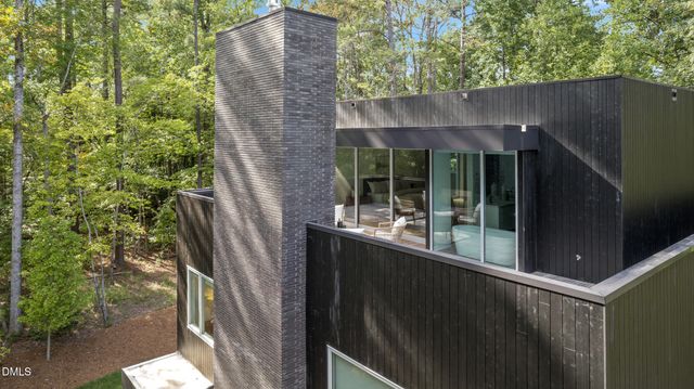 711 Berryhill Drive, Chapel Hill, NC 27516