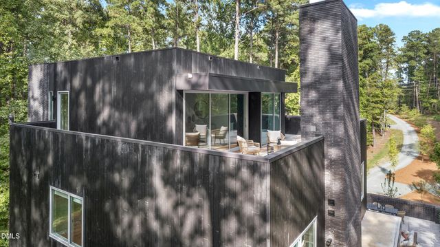 711 Berryhill Drive, Chapel Hill, NC 27516