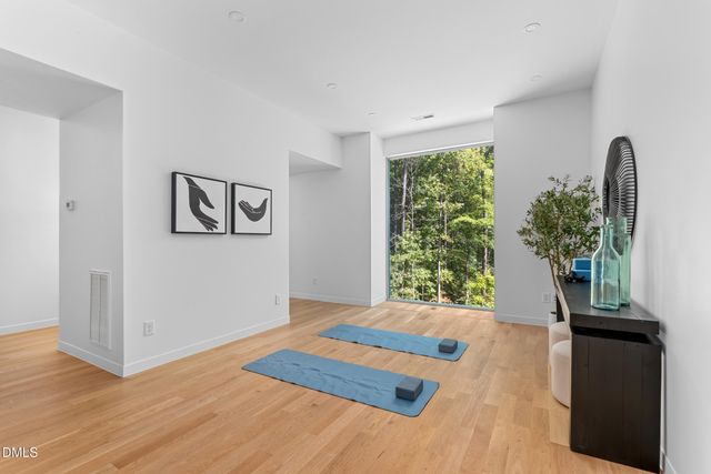 711 Berryhill Drive, Chapel Hill, NC 27516