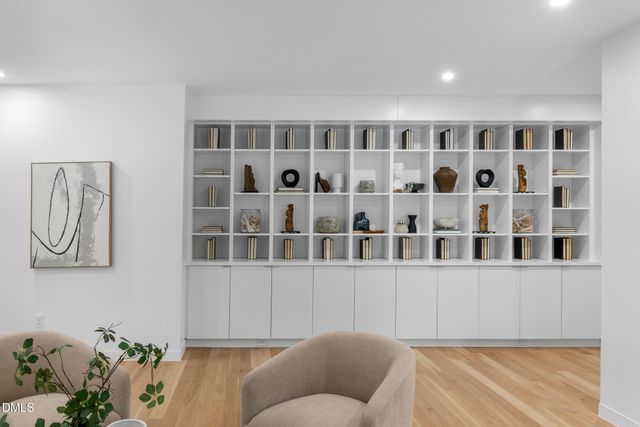 711 Berryhill Drive, Chapel Hill, NC 27516